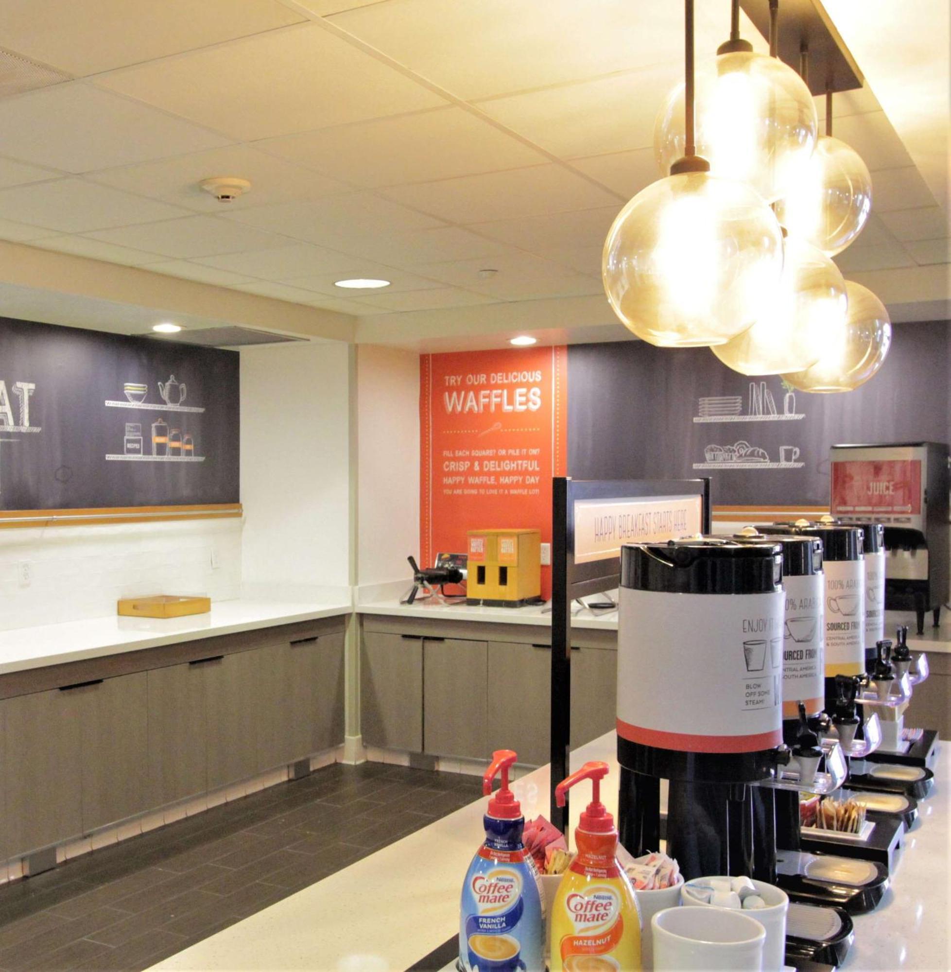Hampton Inn & Suites Seal Beach Ngoại thất bức ảnh